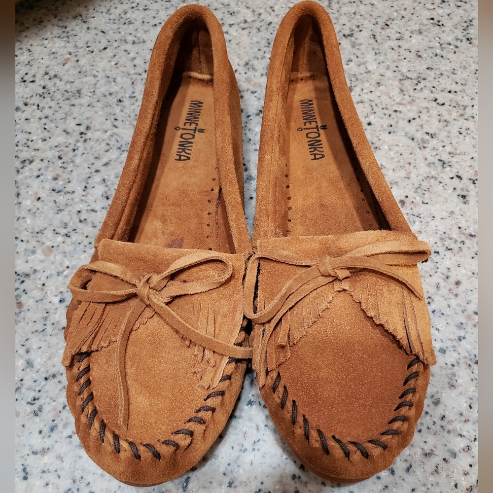 NEW Minnetonka Moccasins